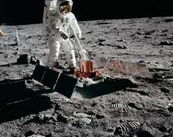 ���n�k�v��ݒu���̃A�|��11���̃I���h�����BcNASA