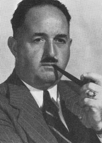 ▲カリフォルニア工科大学のH.P.ロバートソン博士。1953年にUFO目撃報告を調査するために設立されたCIA委員会の議長であった。