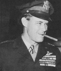 ��1948�N�ɃA�����J��R�Q�d���ł������z�C�g�E�o���f���o�[�O�叫�B